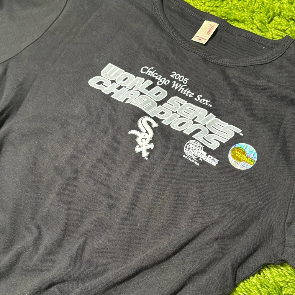 Vintage 2005 White‎ Sox MLB Women’s Shirt